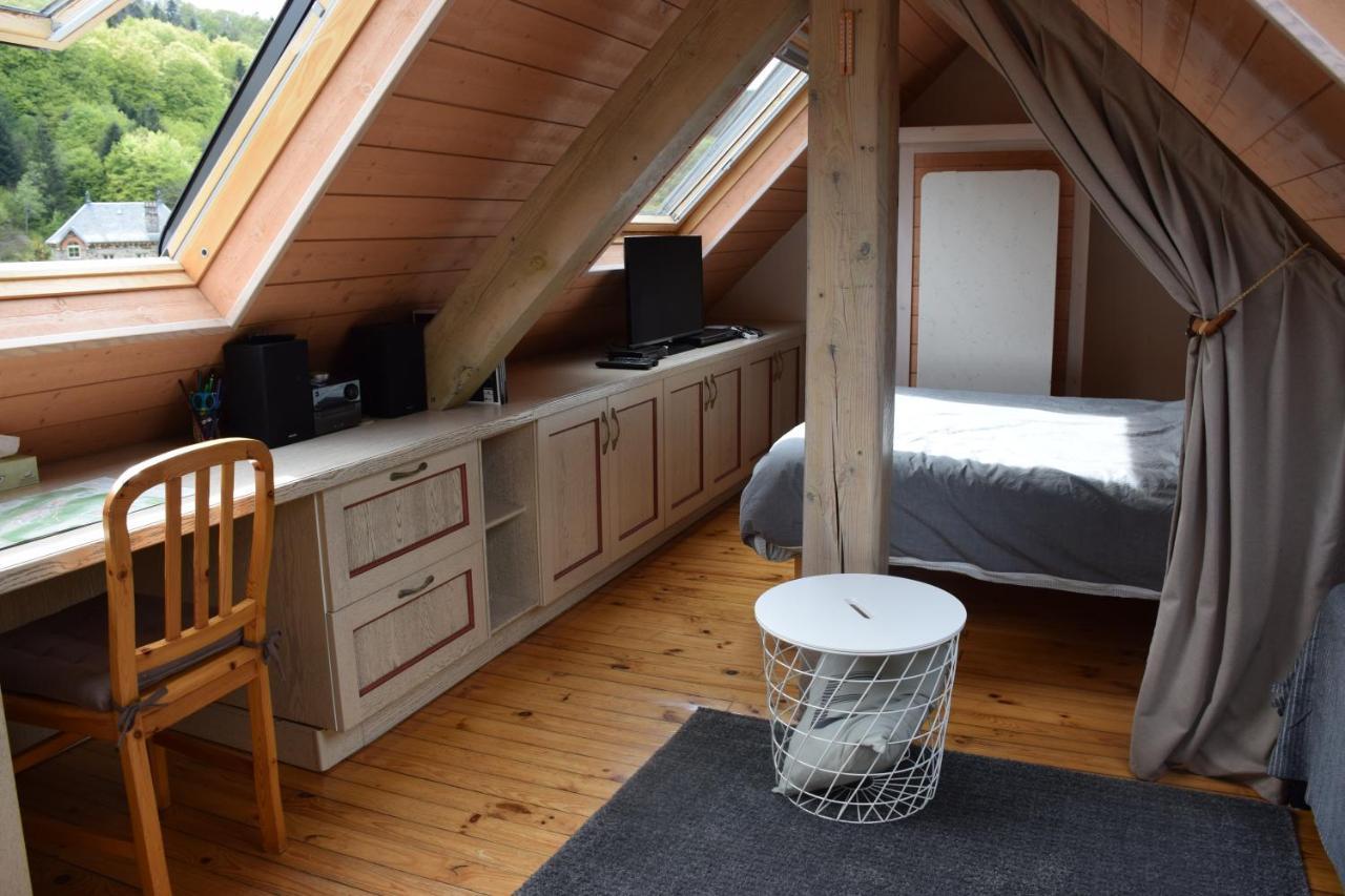 Petit Duplex De Charme Sous Les Toits Du Mont-Dore Exteriér fotografie